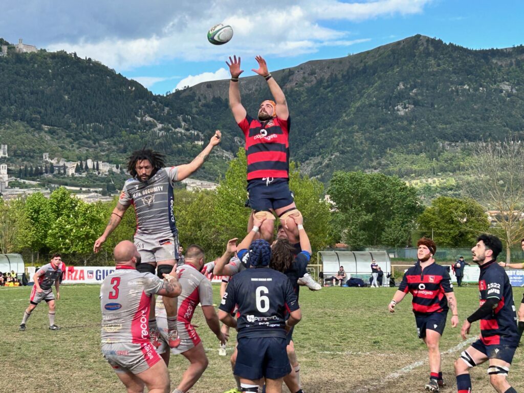 Rugby Gubbio: al Coppiolo i lupi combattono fino alla fine e conquistano uno straordinario pareggio contro l’Unione San Benedetto, 27-27